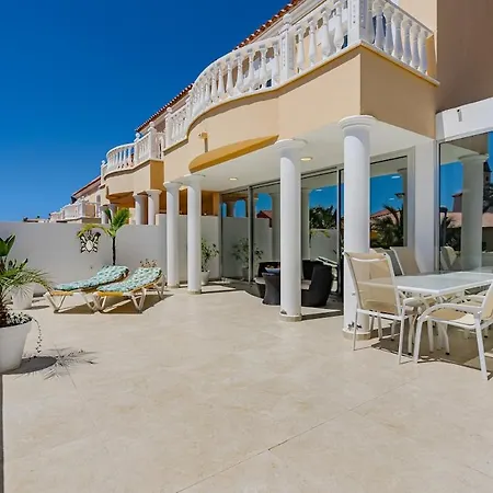 Townhouse Park Paraiso Willa *