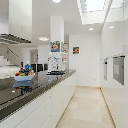 Willa Townhouse Park Paraiso *