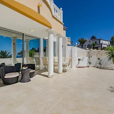 Townhouse Park Paraiso Willa