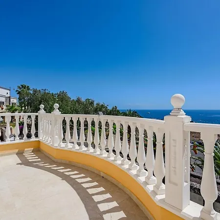 Townhouse Park Paraiso Willa