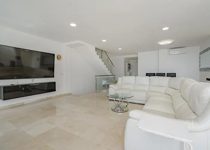 Willa Townhouse Park Paraiso *