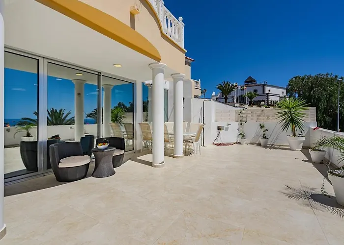 Townhouse Park Paraiso Willa